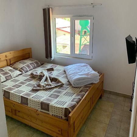 Casa Pestelui Hotel Două Mai Eksteriør billede