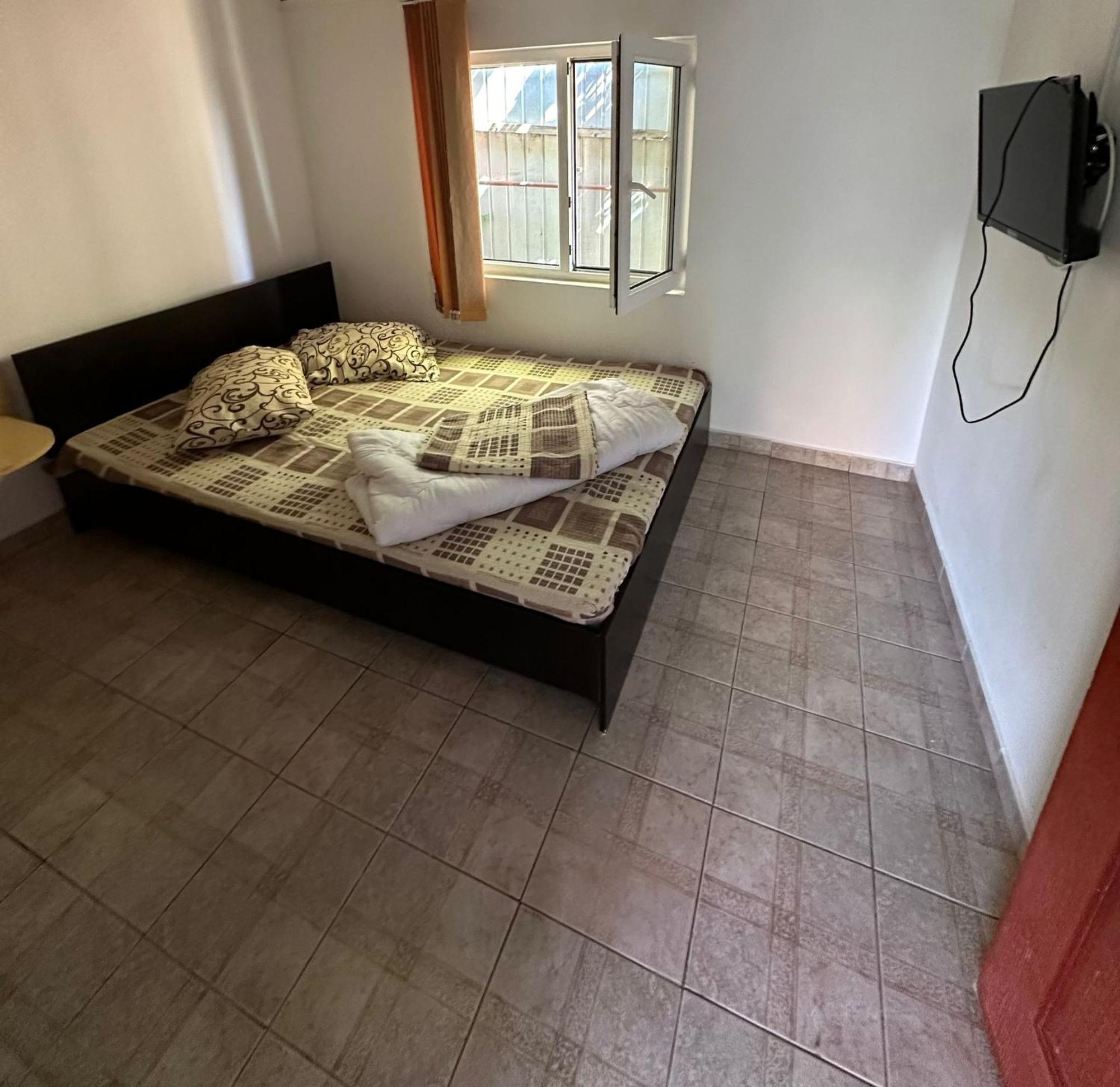 Casa Pestelui Hotel Două Mai Eksteriør billede